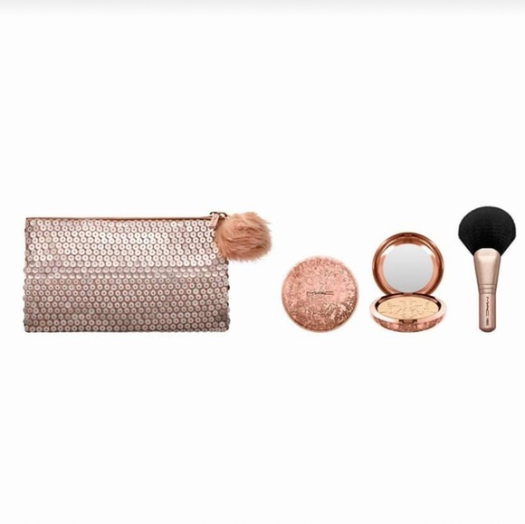MAC Snow Ball Peach Face Bag Collection